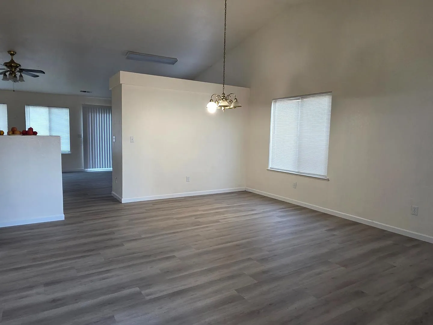 2430 Brandywine Ct — Photo 2