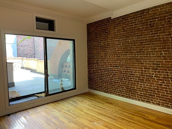 2nd image of 151 W 82nd St APT 6E