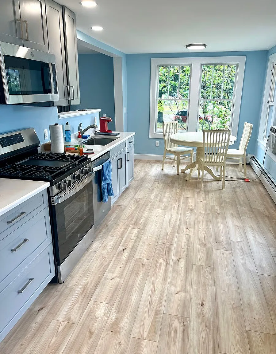 1 bed, 725 sqft, $2,300 — Photo 1