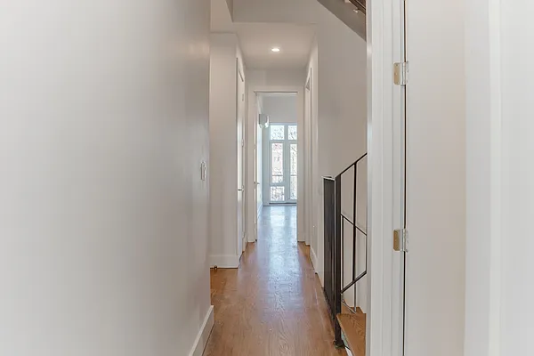 Rented by MySpaceNYC | media 25