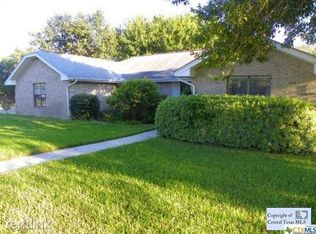 1935 Queen Victoria Dr, New Braunfels, TX 78130