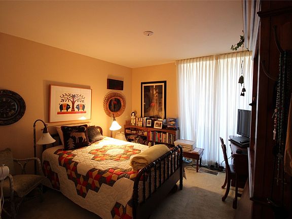 4th image of 2222 1st Ave NE APT 107