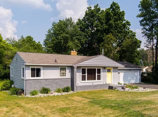 5028 Tahquamenon Trl, Flushing, MI 48433