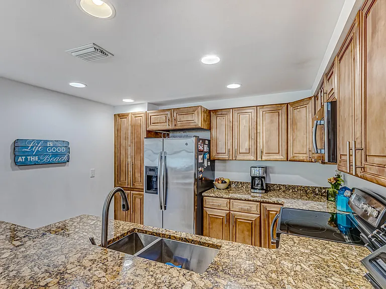 1701 Mizzenmast Way — Photo 14