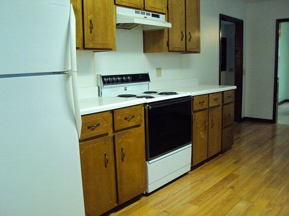 5th image of 3746 West Dr