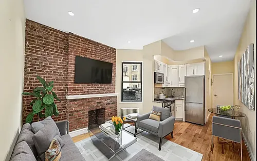 162 E 82nd St #2D Photo 1