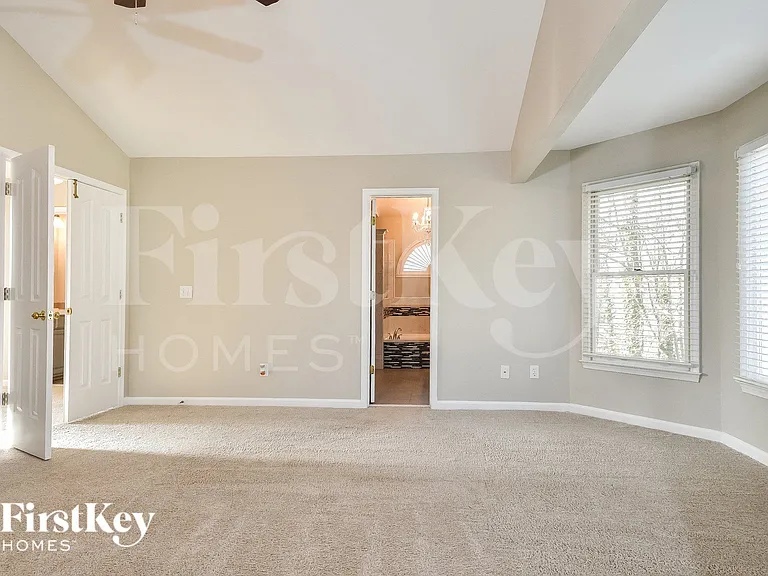 5102 Birnamwood Trl — Photo 9