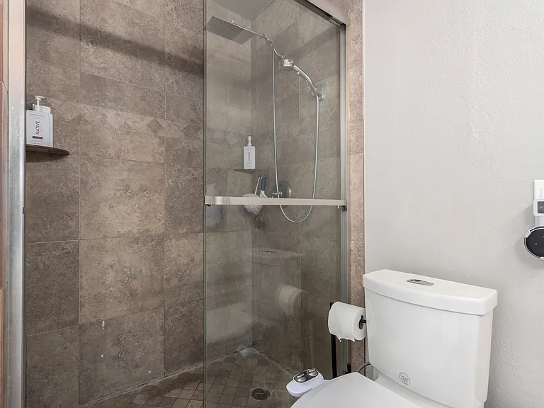 4220 E Becker Ln — Photo 26