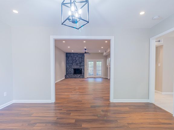4th image of 8375 Brownstone Ln #16