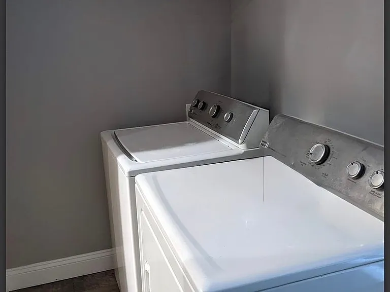 520 Ridge St — Photo 11