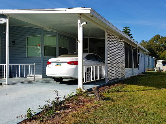 3rd image of 38141 Woodside Ln
