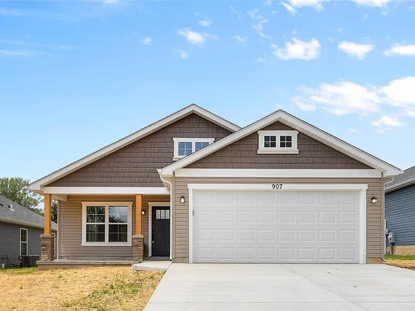 907 Horine Rd, Festus, MO 63028