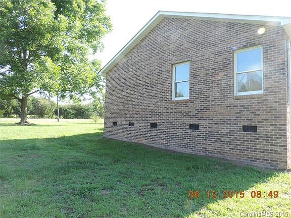 2nd image of 2319 Woodberry Ln