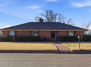 1401 Avenue N, Ralls, TX 79357