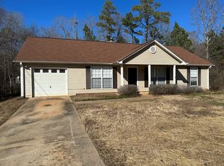 104 Live Oak Dr, Jackson, GA 30233