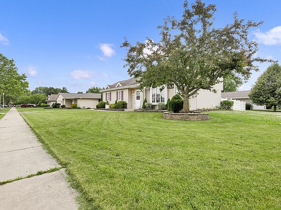 4th image of 8215 S Wildwood DRIVE