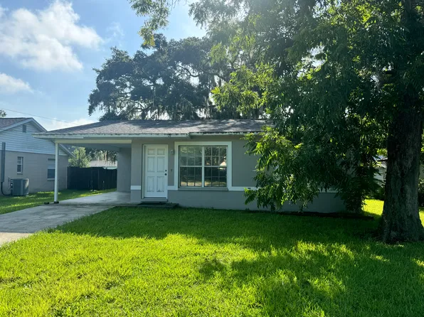 5016 16th St, Zephyrhills, FL 33542