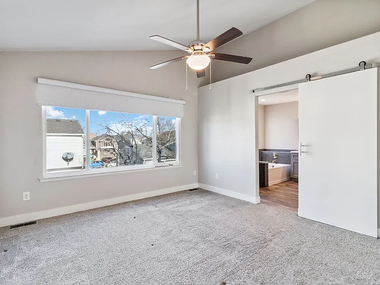 5357 E Hamilton Ave — Photo 27