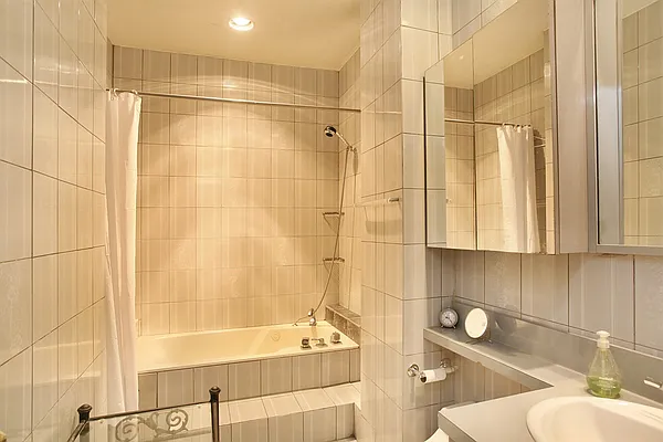 Sold by Corcoran | media 19