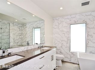 5958 Yarmouth Ave, Encino, CA 91316