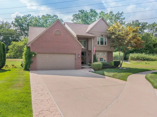 57721 Yorkshire Ct, Washington, MI 48094