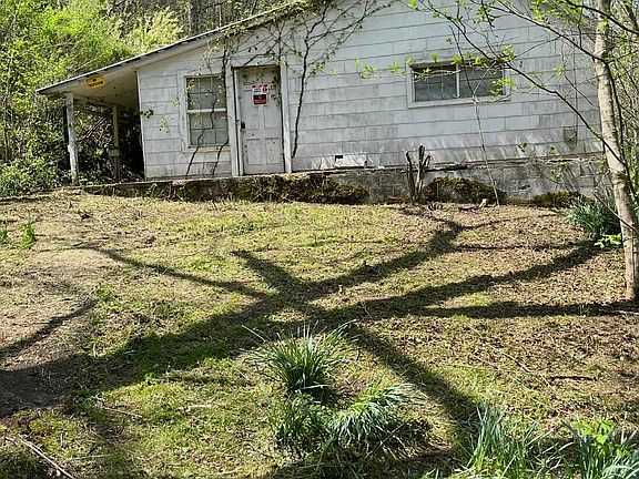 2nd image of 272 Ann Goode Cooper Rd