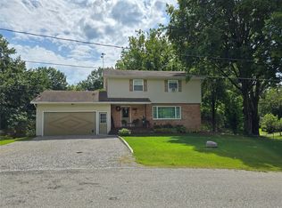 707 W Brown Ave, Taylor Springs, IL 62089