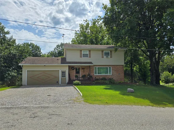 707 W Brown Ave, Taylor Springs, IL 62089