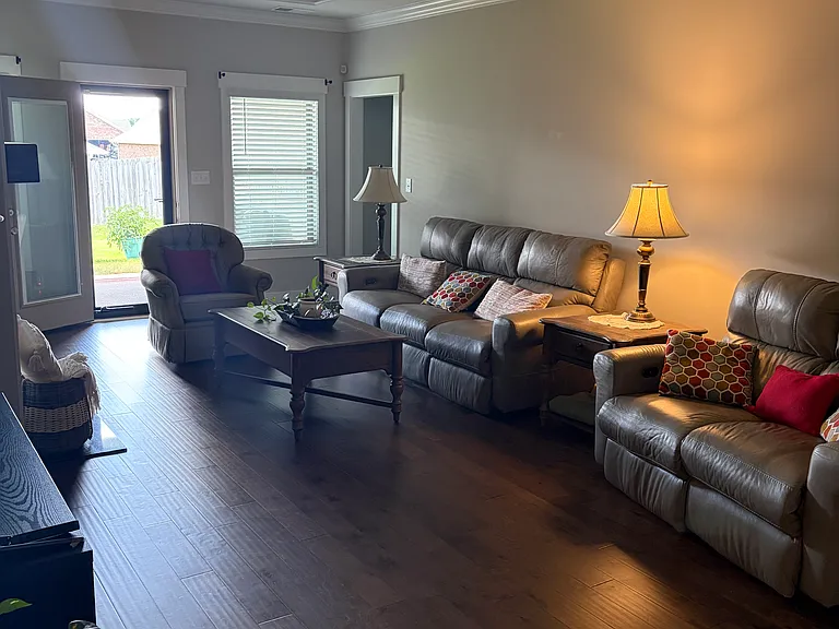 2412 Celia Ct SW — Photo 11