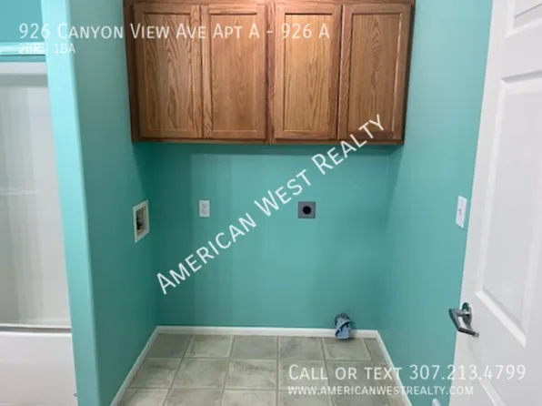 926 Canyon View Ave APT A, Cody, WY 82414