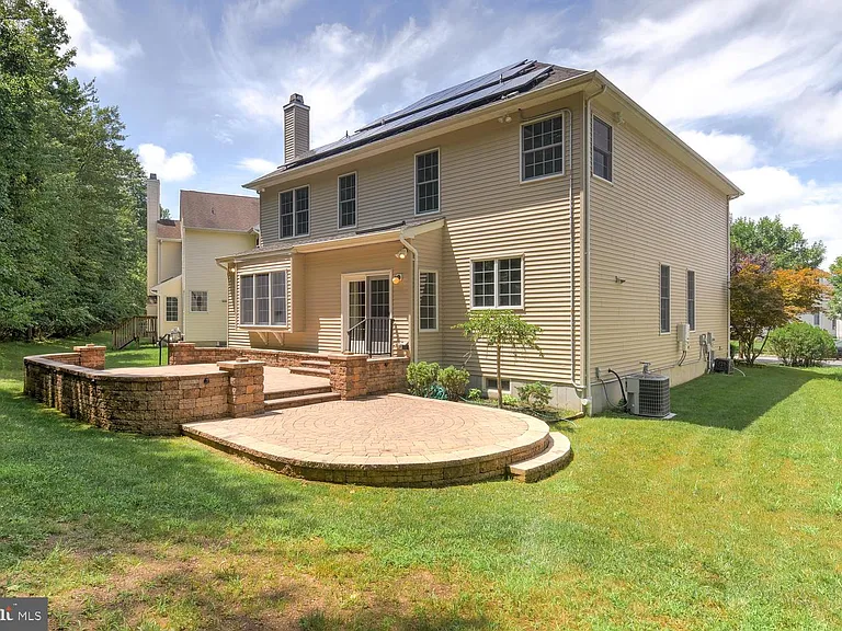 45 Lockwood Dr — Photo 50