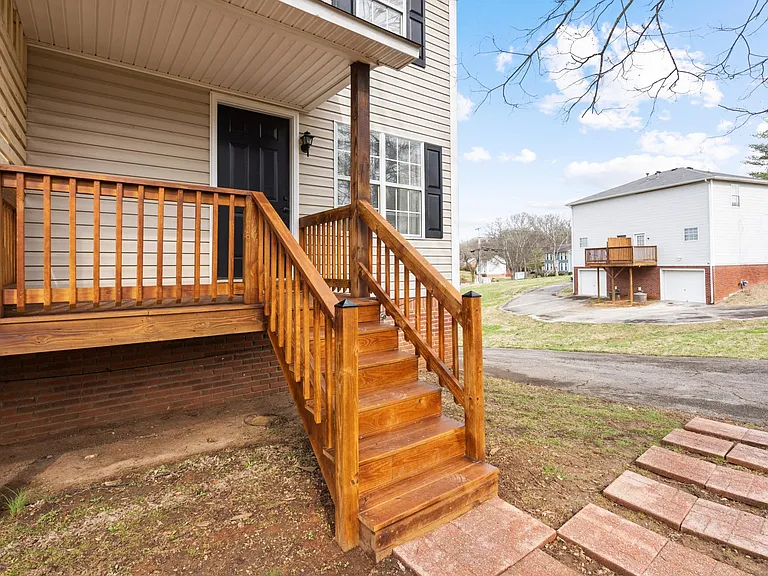 1020 Hillcrest Ave — Photo 10