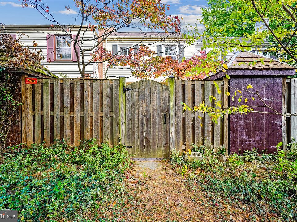 4 Cornerwood Ct, Gaithersburg, MD 20878 | Zillow