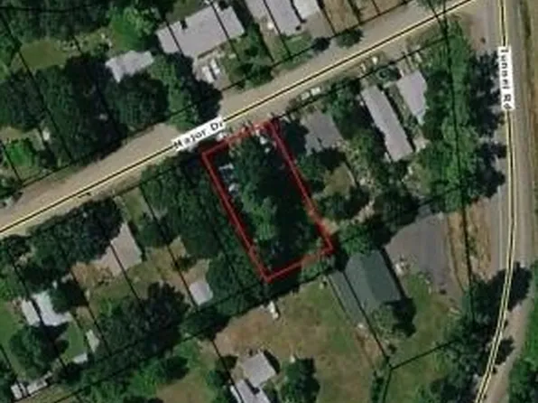 160 Major Dr, Glendale, OR 97442