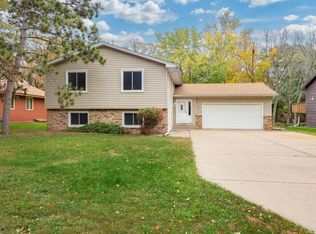 11621 Flintwood St NW, Coon Rapids, MN 55448