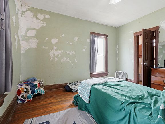 4th image of 25 Vale St