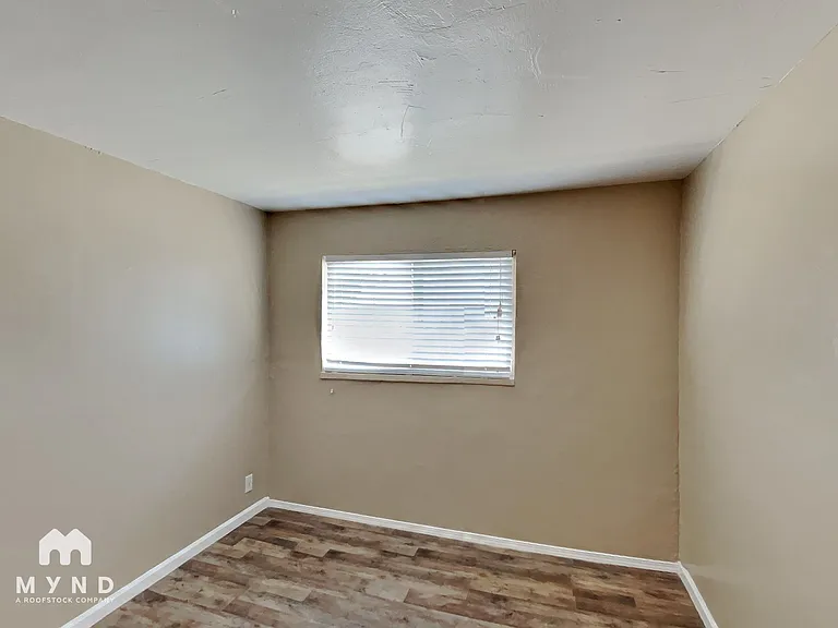 5424 Saint Mark Ave #28 — Photo 6