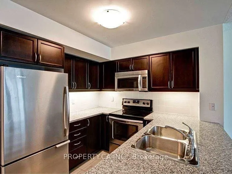 25 Lower Simcoe St #803 — Photo 17