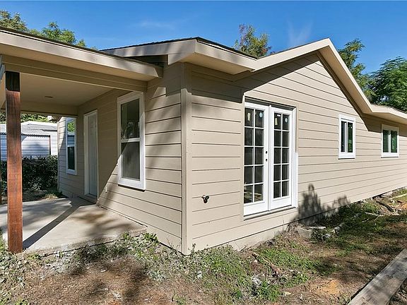 4th image of 2803 Springdale Rd