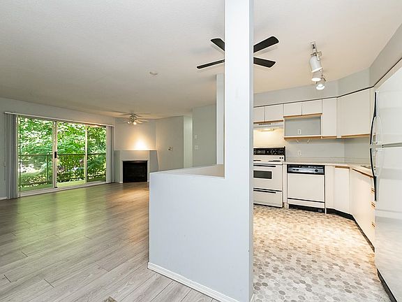 5th image of 33839 Marshall Rd #201