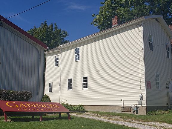 3rd image of 310 Sassafras St #A