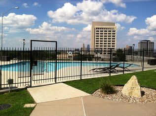 2933 Baltimore Ave APT 202, Kansas City, MO 64108