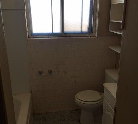 4th image of 901 E Georgia St