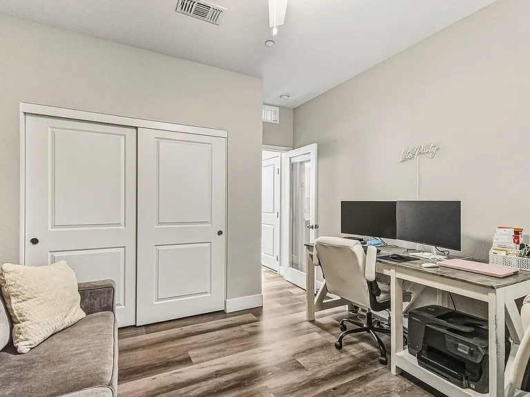 5390 Robinera Ct — Photo 17