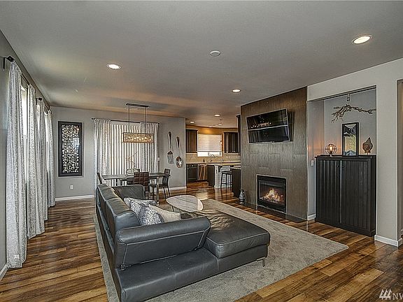 4th image of 13718 62nd Avenue Ct E