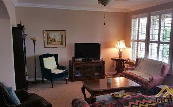 2nd image of 10300 Toscana Dr