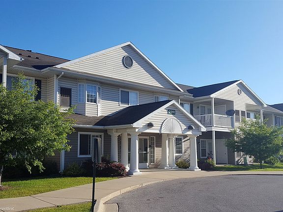 Erwin Front Exterior from left2