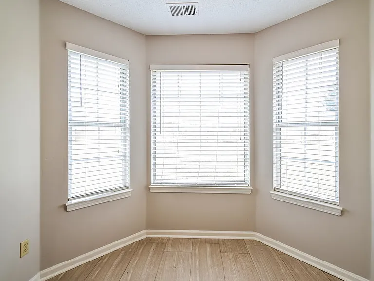 7341 Lee Ann Dr — Photo 6