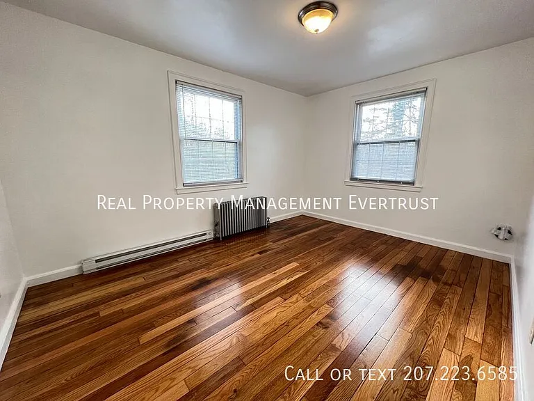 19 Glen Way — Photo 9
