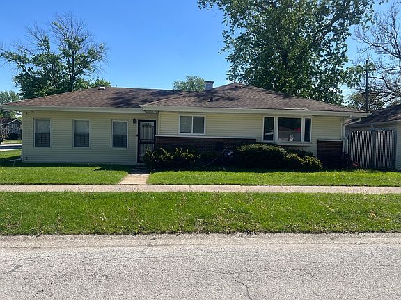 4th image of 15202 Meadow Ln
